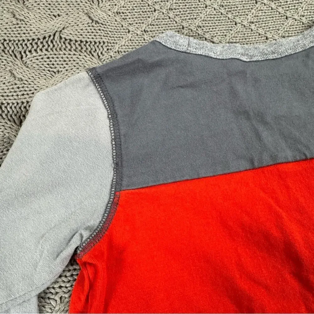 Tea Collection Gray & Red Color Block Long Sleeved Shirt ~ 2